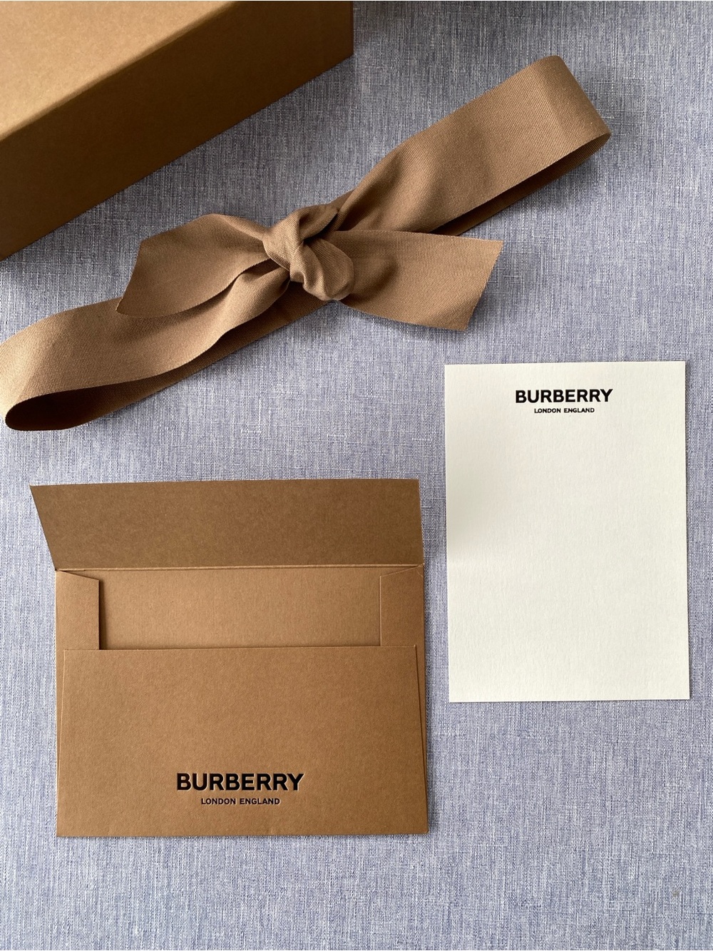 Authentic Burberry | Empty Gift Box + Tissue Ribbon Note Card Envelope - Picture 5 of 16